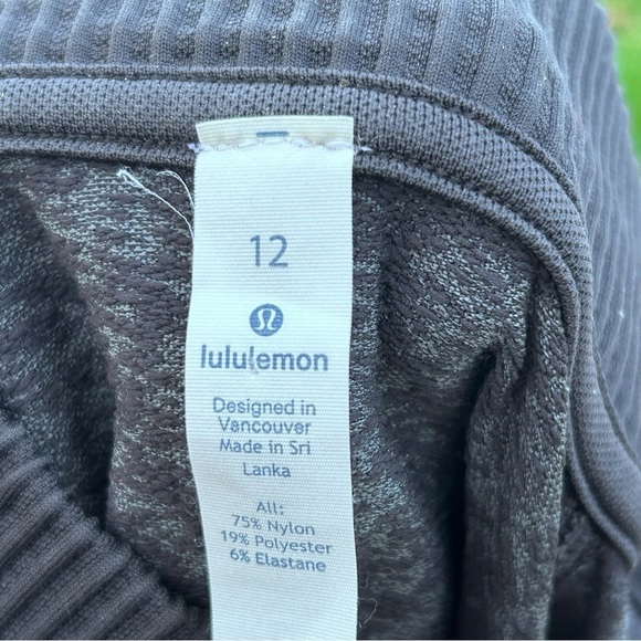 Lululemon Rest Less Half Zip Pullover Seamless | Black Dark Cast Grey | Size 12 - Picture 12 of 12